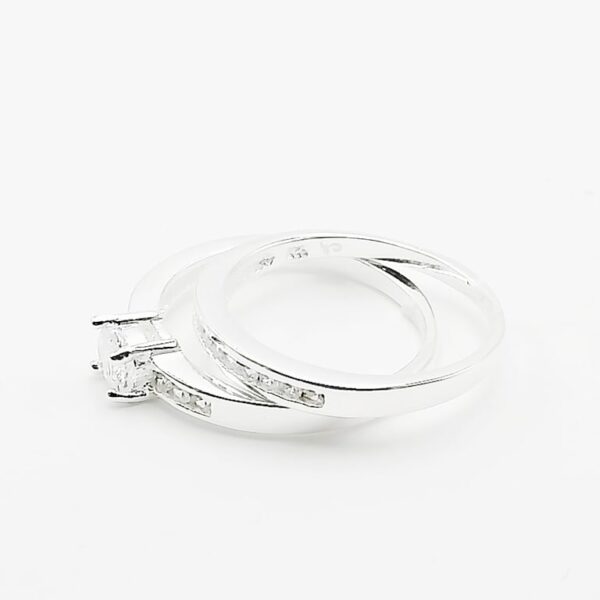 Anillo de matrimonio